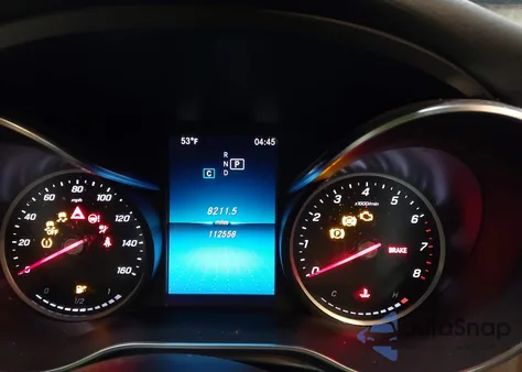 2019 Mercedes-Benz C 300 4Matic z USA, uszkodzony, nr VIN 55SWF8EB2KU289161